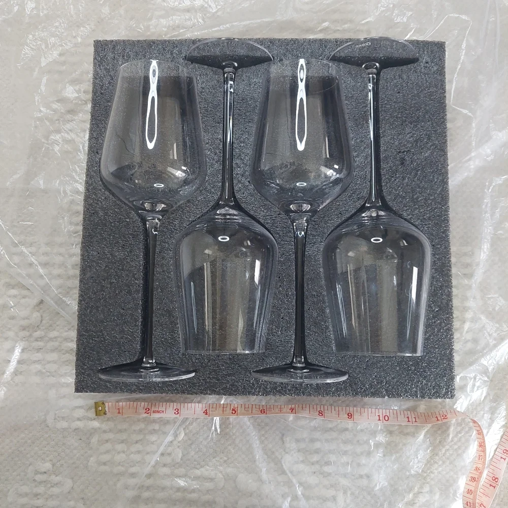 NWOT! Quince Mouth Blown White Wine Glass! Set Of 4! (W1) - Picture 5 of 8